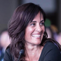 Headshot photo of Ms. Howe