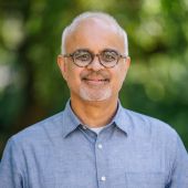 Aleem Walji headshot